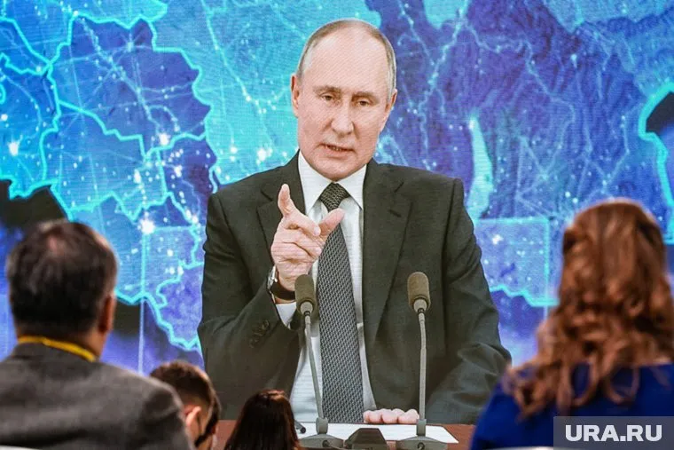 Владимир Путин поделится рейтингом с «Единой Россией»