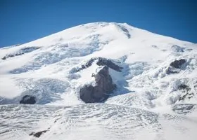 Выживший на Эльбрусе турист: в официальных данных меньше погибших