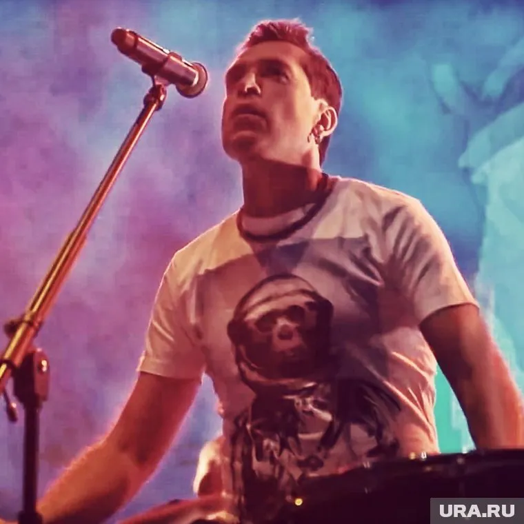 Максим Покровский прилетел в Екатеринбург, чтобы разобраться с отменой юбилейного концерта