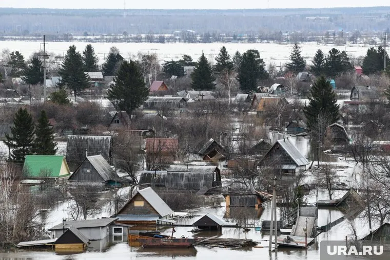 В ХМАО затоплено 111 дач из-за паводка