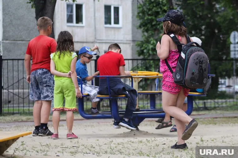 Энергетики просят повторить с детьми правила безопасности