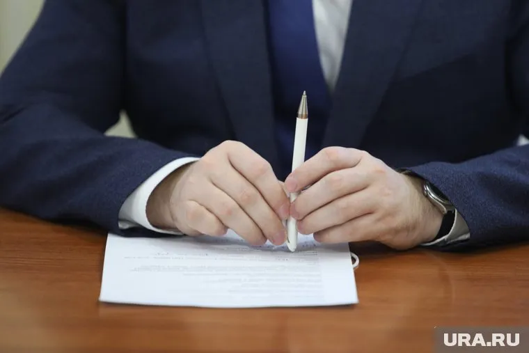 Александра Величко не смогли отправить в отставку