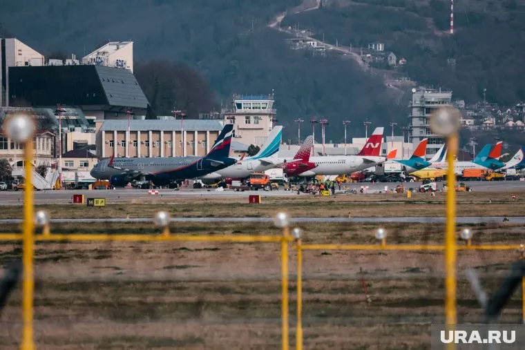 Неблагоприятных погодных условий в аэропорту Сочи нет