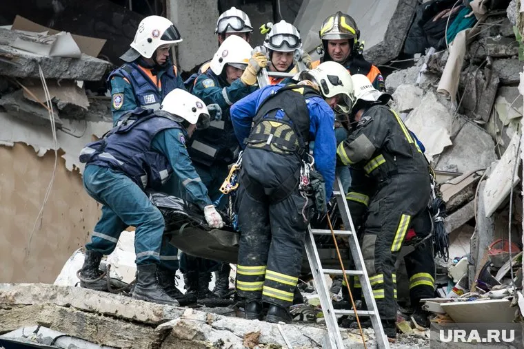 Под завалами в Турции нашли тело спортсмена Кристиана Атсу