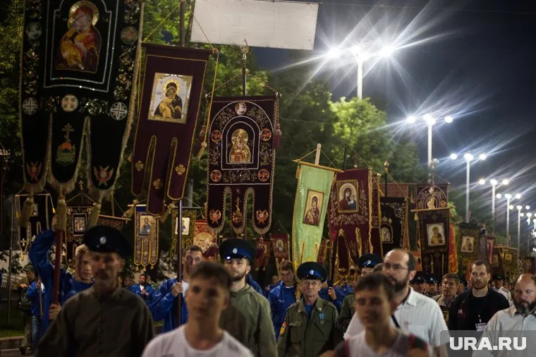 Крестный ход отменили по указанию губернатора Евгения Куйвашева