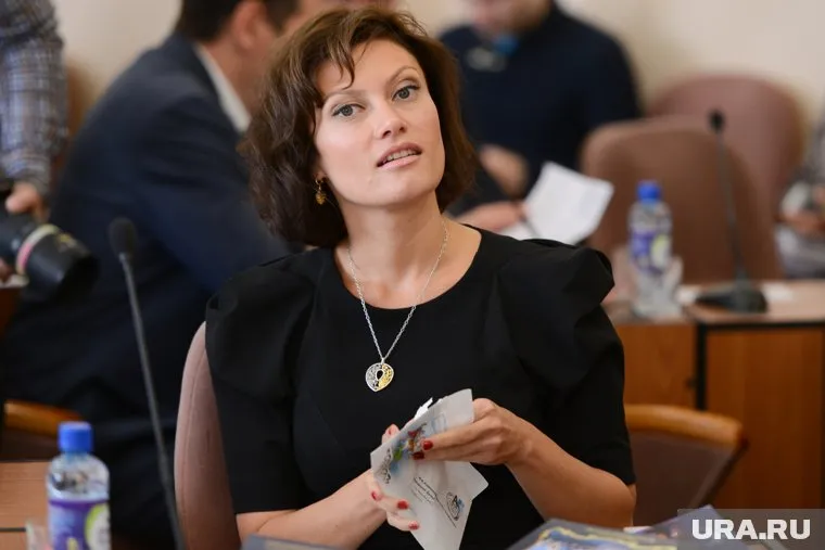 Марину Карелину обматерил батюшка