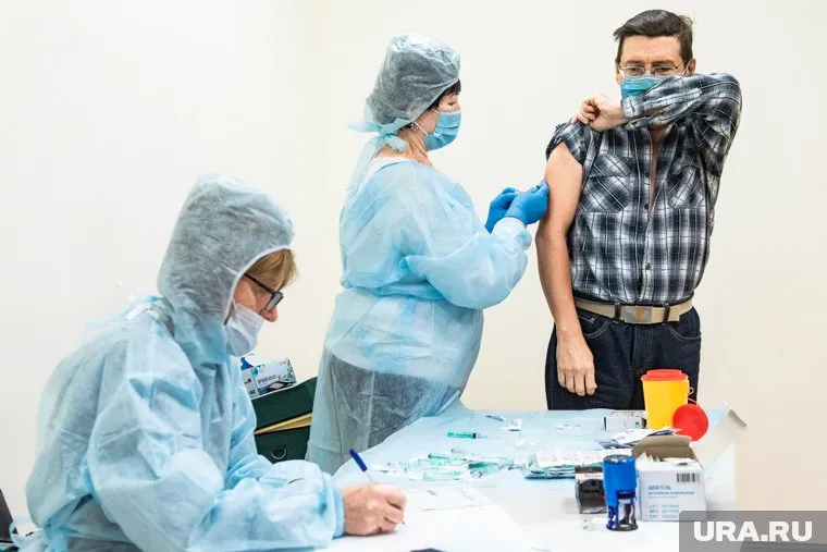 Вакцину можно вводить только здоровым людям