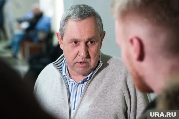 Вадим Белоусов отключил телефон и пропал