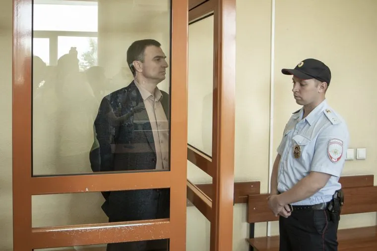 Суд по избранию меры пресечения главному судебному приставу Пермского края Кожевникову Игорю в Дзержинском районном суде. Пермь