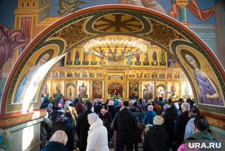 Во время эпидемии верующие нарушают режим самоизоляции