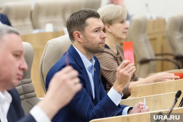 Алексей Вихарев мог спокойно провести на руководящие посты своих людей