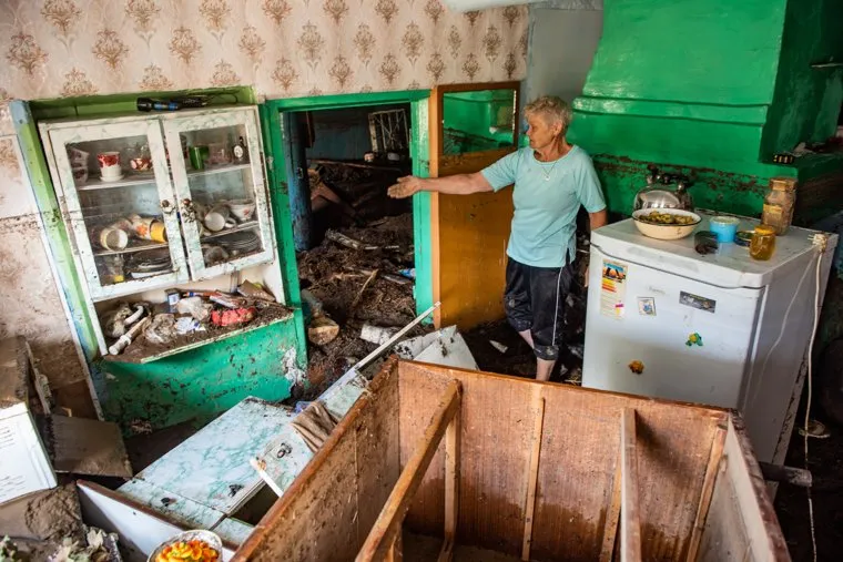 Последствия паводка в городе Нижние Серги. Свердловская область
