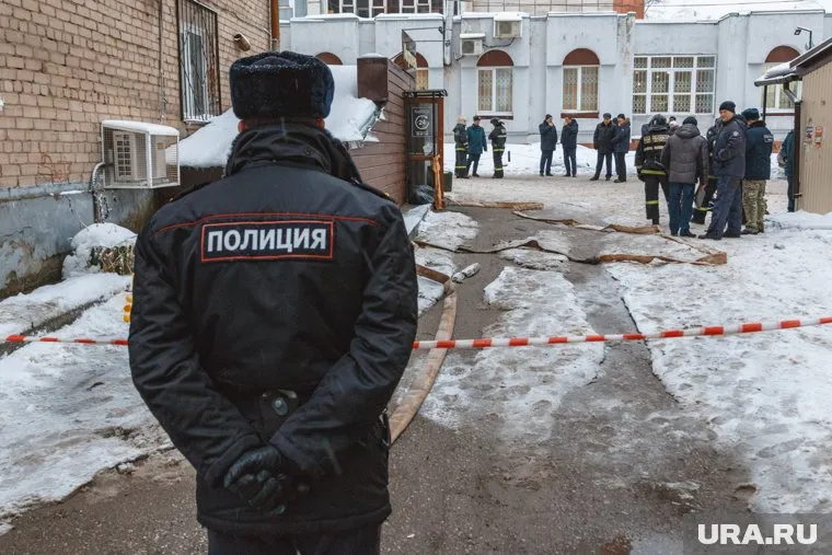 В деле о гибели постояльцев «Карамели» задержали пожарного инспектора