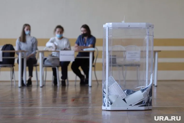 Законодательство позволяет использовать нейросеть в выборах, отметил Евгений Колюшин