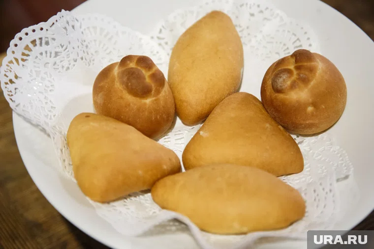 Во время приема пищи мальчик потерял сознание