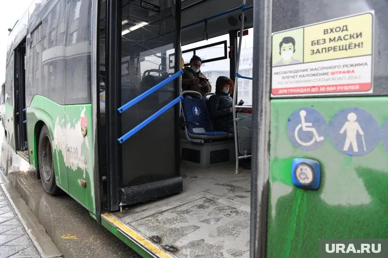 В Сургуте кондуктор выгнала из автобуса несовершеннолетнего