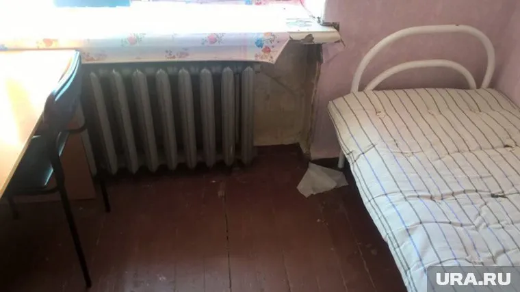 Юные спортсмены были шокированы видом комнат, в которых им придется жить