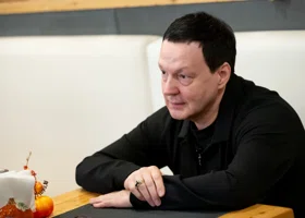 «Посикунчик за 78 000 — не просто пирожок»: владелец культового кафе о гастрохитах у туристов и пермской кухне