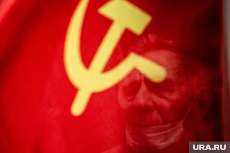 Власти Нижней Саксонии подписали официальный указ о запрете символики СССР