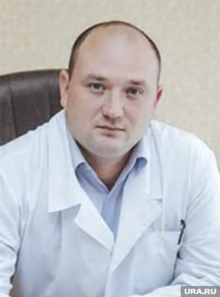 Борец с курением Болтасев сам попался с сигаретой в неположенном месте