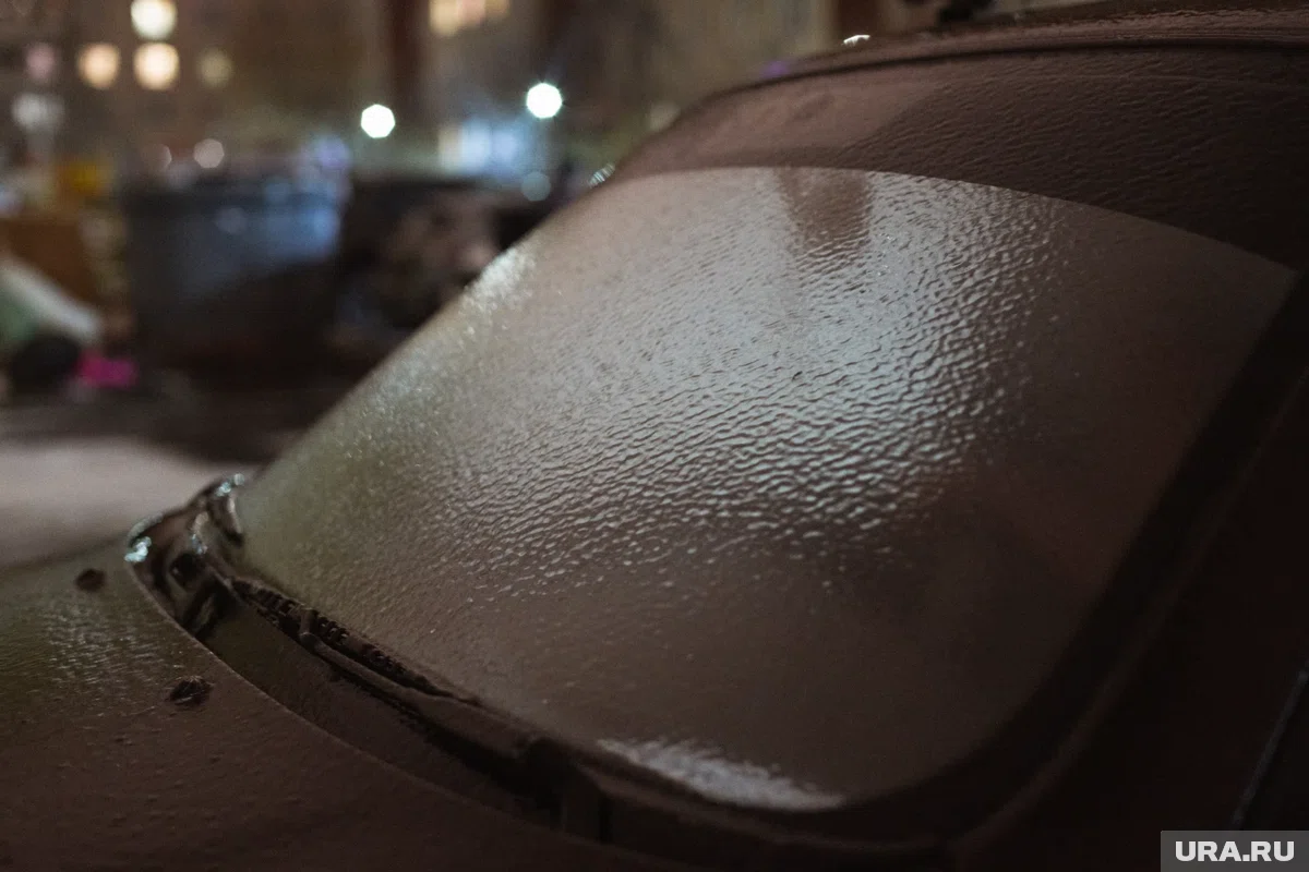 Все инциденты произошли из-за образовавшегося на дорогах гололеда