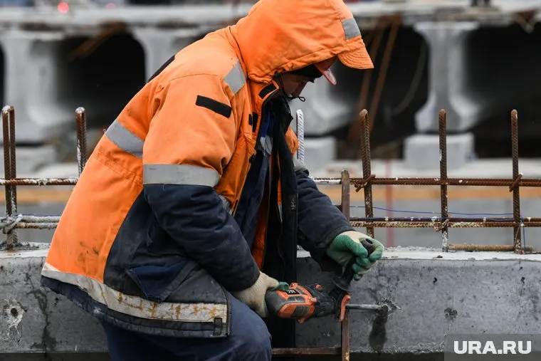 Строители из Челябинской области несколько месяцев работают в Волновахе (архивное фото)