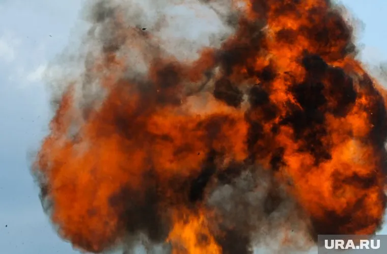 После взрыва в московской многоэтажке начался пожар