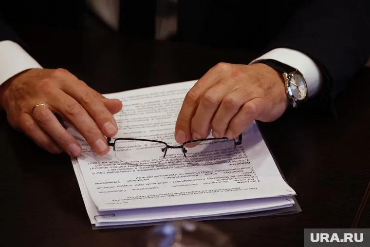 Глава Счетной палаты ХМАО выступил с докладом на заседании комитета по бюджету