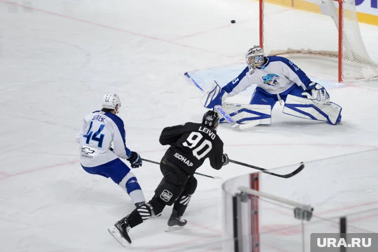 Счет в матче на 17-й секунде открыл Джошуа Ливо