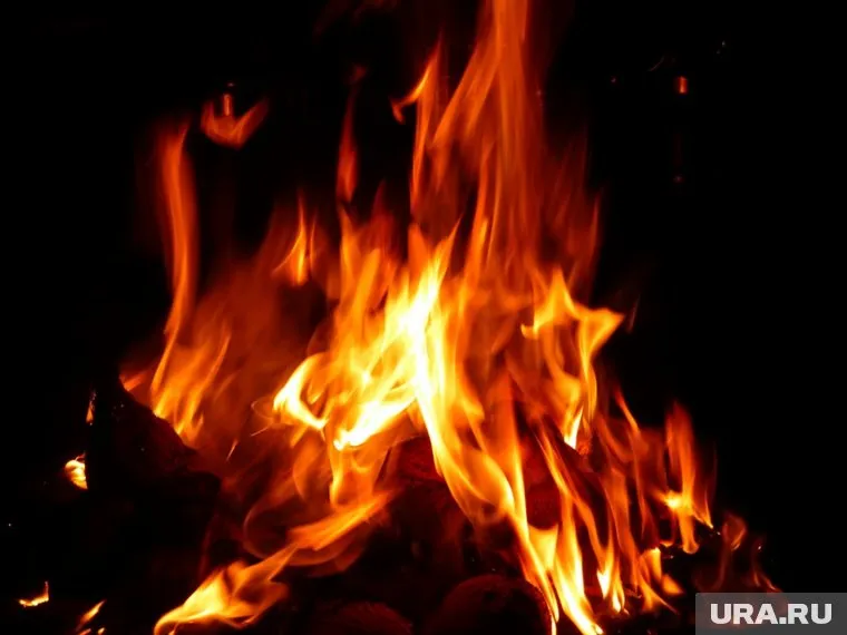 Общая площадь пожара составляет 600 квадратных метров