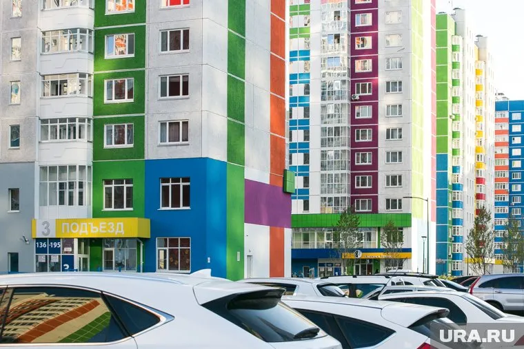 Средняя цена за квадратный метр в новостройках Перми составляет около 100 тысяч рублей