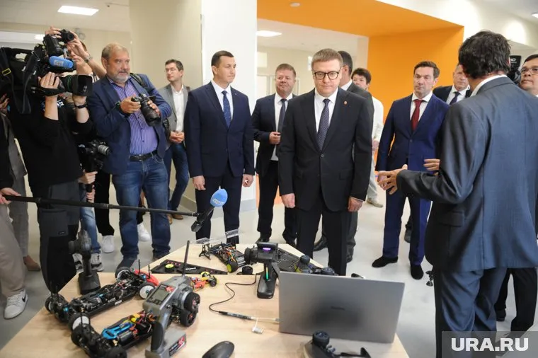 Текслер во время визита в новую школу вспомнил свой любимый предмет