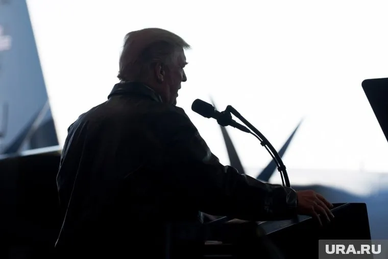 Трамп заявил, что чиновники получали "откаты"