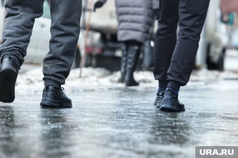 Ночью и утром 18 ноября местами ожидается гололед и метель