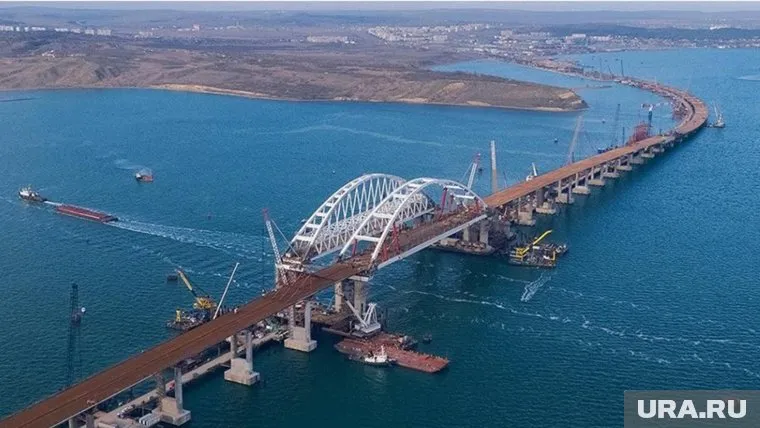 Украинские чиновники увидели, что Крымский мост якобы проседает