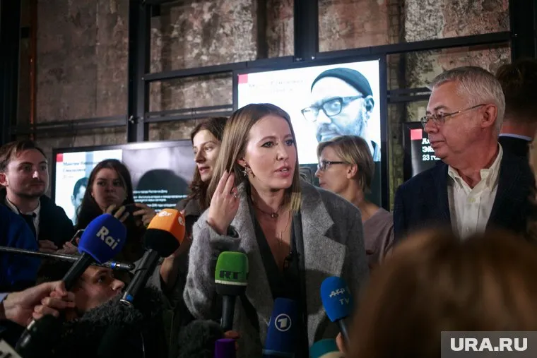 Малашенко (справа) раздражает концепция «кандидат против всех»