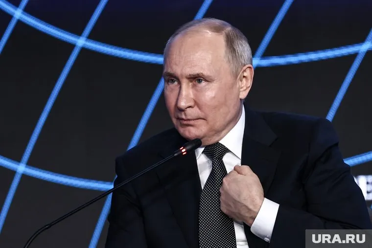 Путин провел совещание по программе капремонта в школах РФ