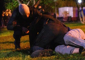 Свердловчанин, которого подростки избили за замечание, скончался