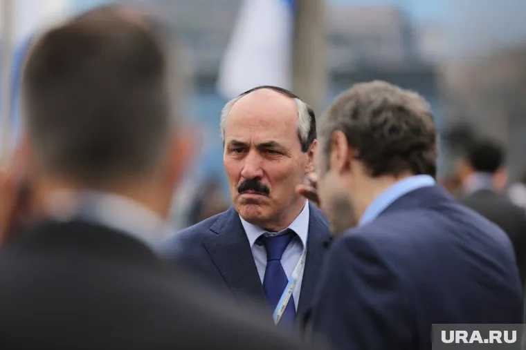 Глава Дагестана посчитал свою отставку оскорбительной