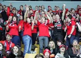 «Мы обеспокоены судьбой клуба...» Болельщики хоккейного «Автомобилиста» написали письмо Куйвашеву