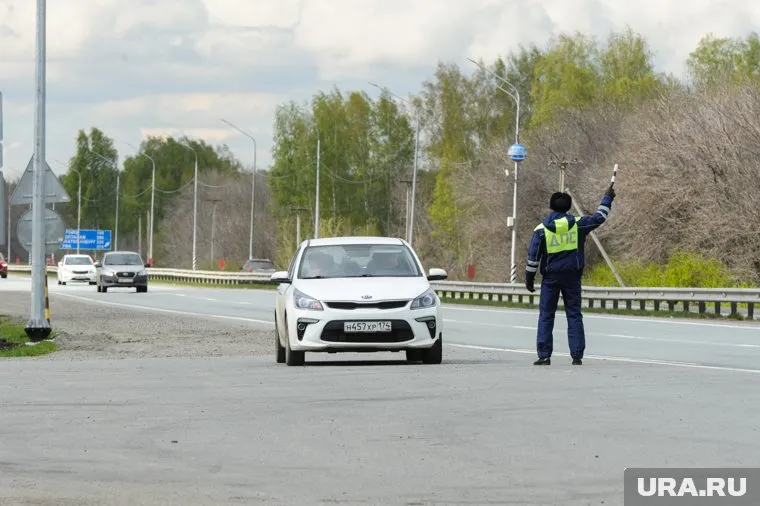 В ходе рейда сотрудники ГАИ остановили 76 автомобилей (архивное фото)