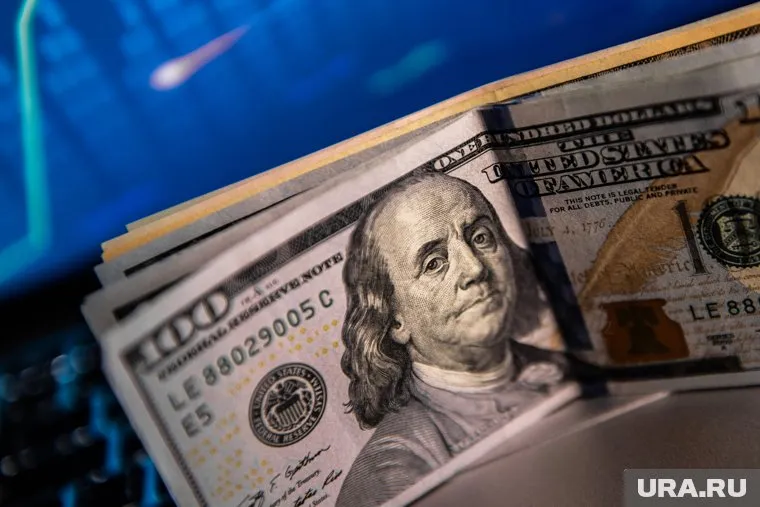 Деньги переводят из Великобритании, Австрии, Швейцарии и Лихтенштейн