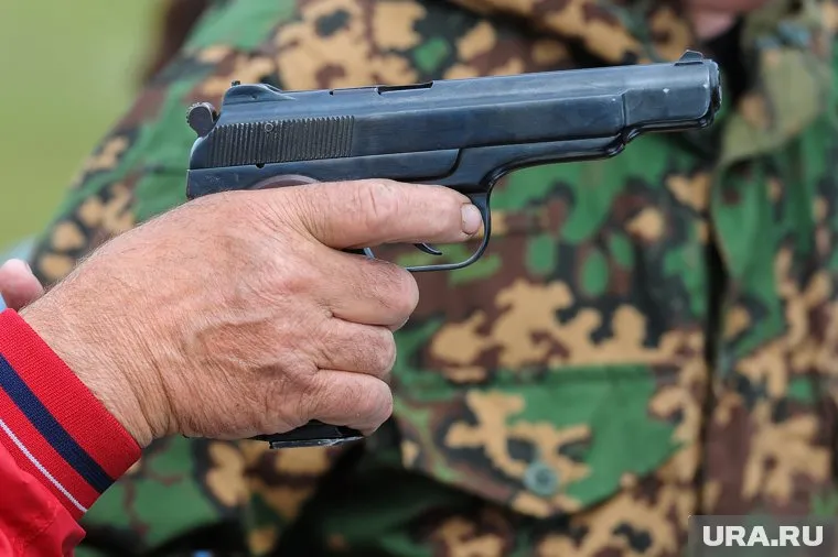 Словесная перепалка в Челябинске переросла в драку с применением травматического оружия (архивное фото)