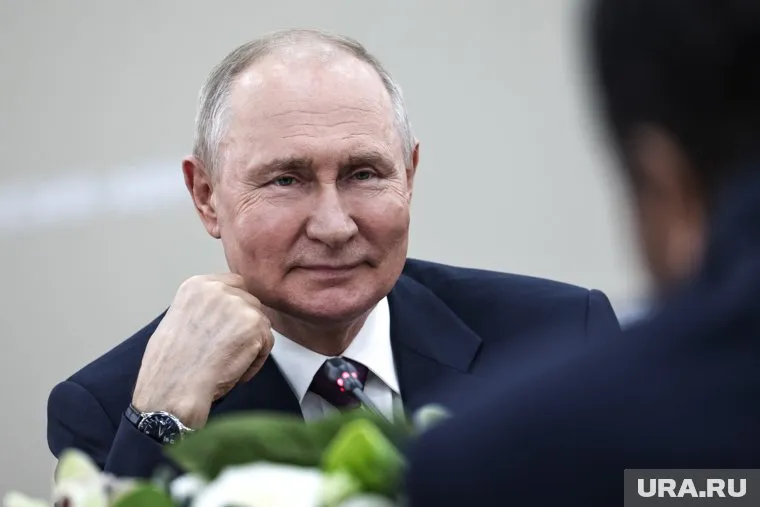 Владимир Путин мог бы извлечь выгоду из парламентских выборов в Словакии и Польше