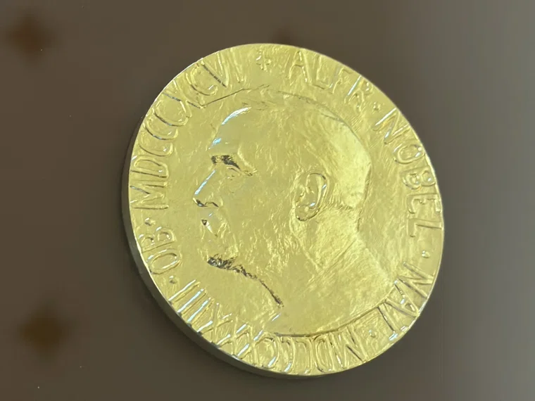 Исследователи в разработке защиты иммунитета стали победителя лауреата