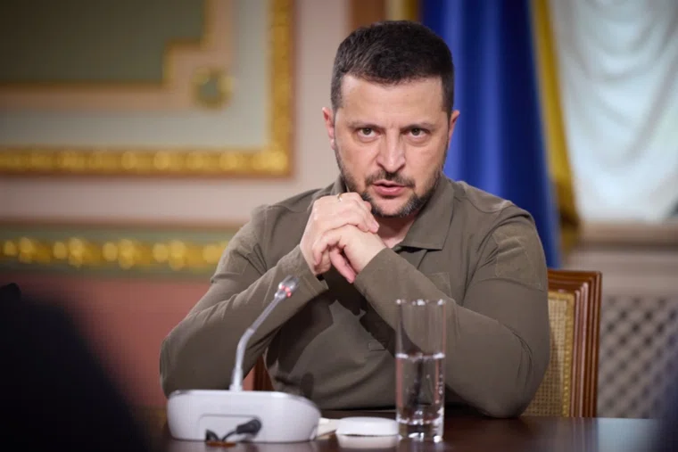 Зеленский заявил об отсутствии ударов Украины по российской территории американским оружием
