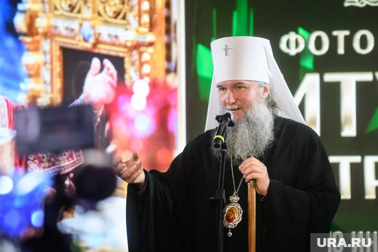 Митрополит Евгений позвал иностранцев на Царские дни