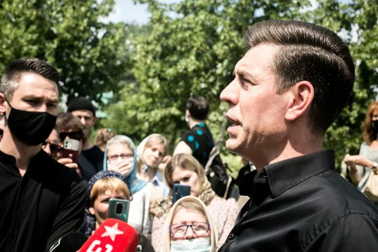 Прощание с Петром Мамоновым в Донском монастыре. Москва