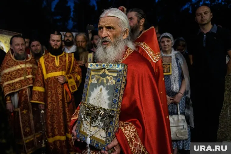 Сергия отлучили от церкви