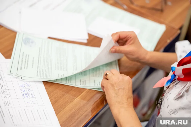 Подсчет бюллетеней показал победу одного из кандидатов, но ДЭГ уравнял голоса